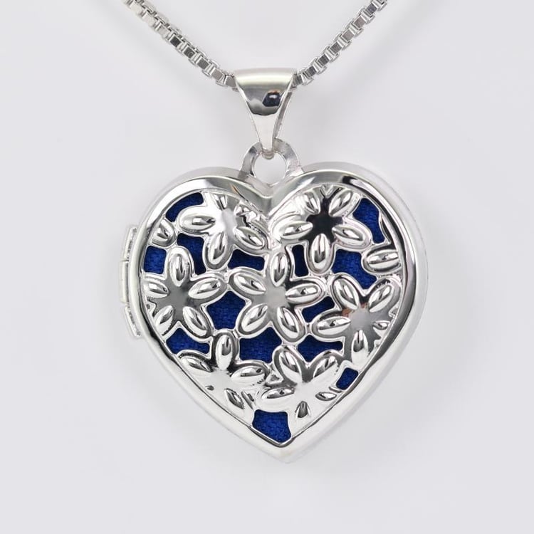 Medailon ze stříbra 13582