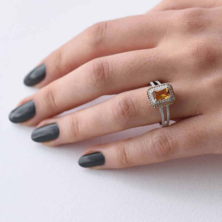 Jemný citrín obklopený diamnty Dixie 61838