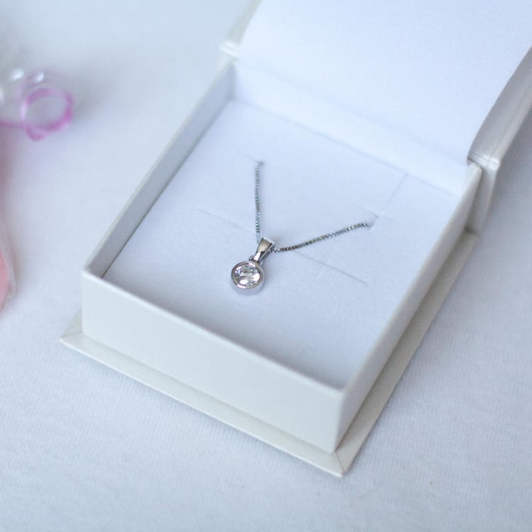 Stříbrný náhrdelník s kubickým zirkonem 12573