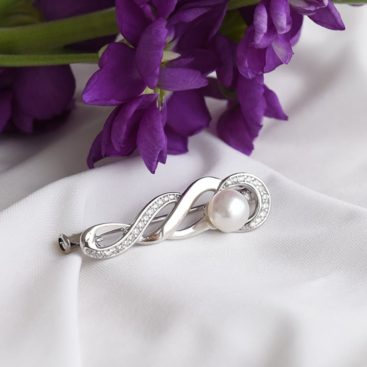 Decentní proplétaná brož s perlou a zirkony 83464