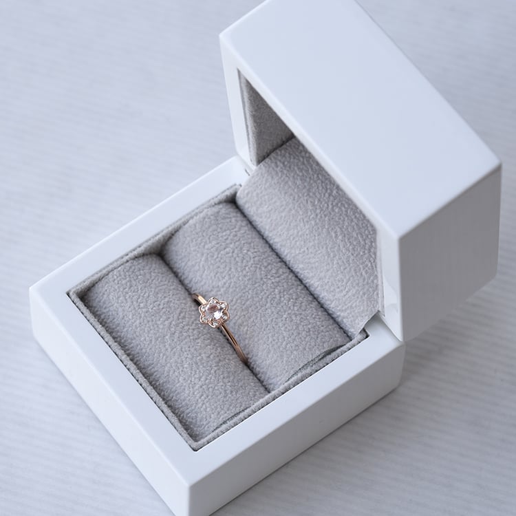 Prsten z růžového zlata 74316