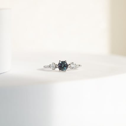 Zásnubní prsten s lab-grown alexandritem a diamanty Willa