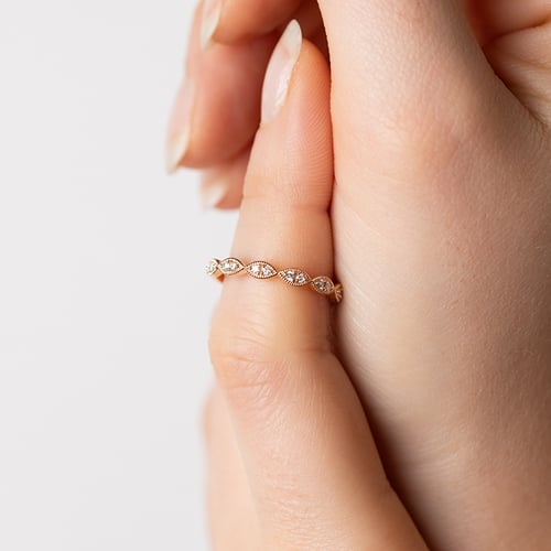 Stříbrný něžný eternity prsten s lab-grown diamanty Talita
