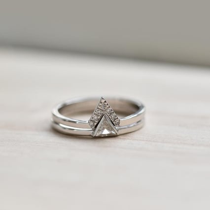 Zlatý zásnubní set prstenů s diamantem Elal