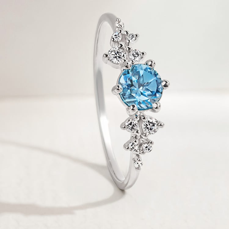 Zásnubní prsten se švýcarským topazem a diamanty Olha 156521