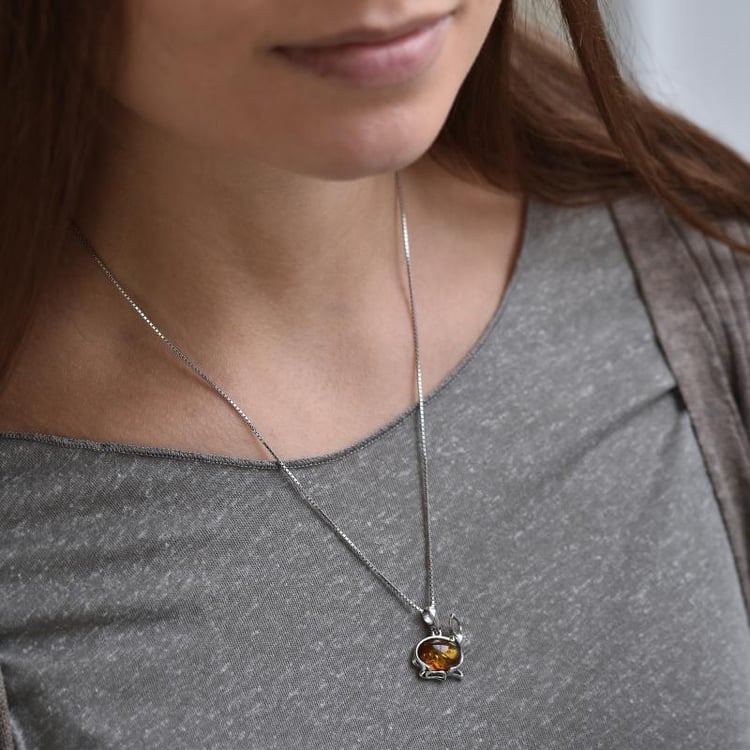 Stříbrný jantarový králíček 36908