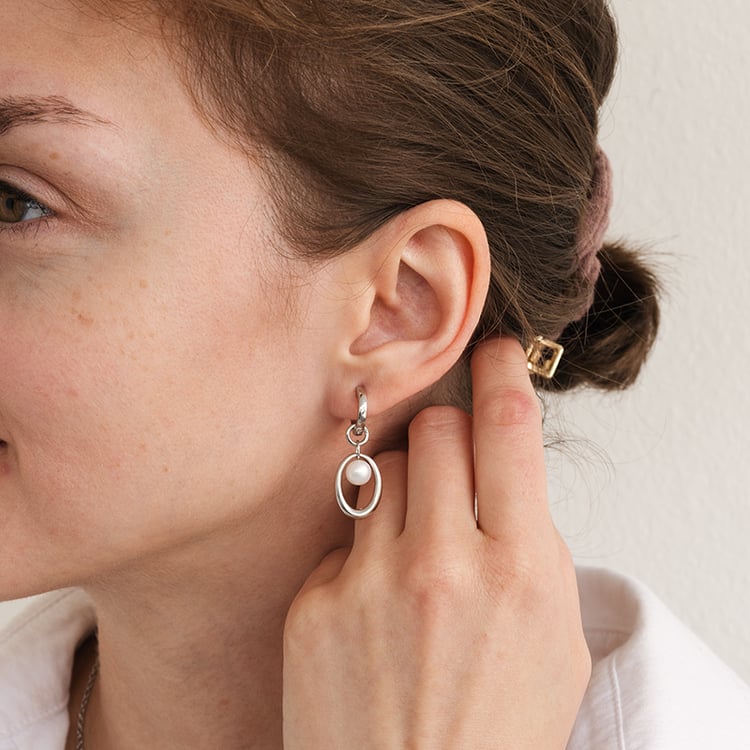 Elegantní stříbrné náušnice s perlami Galdi 122417