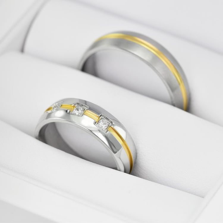 Snubní prsteny s diamanty ze zlata 21893