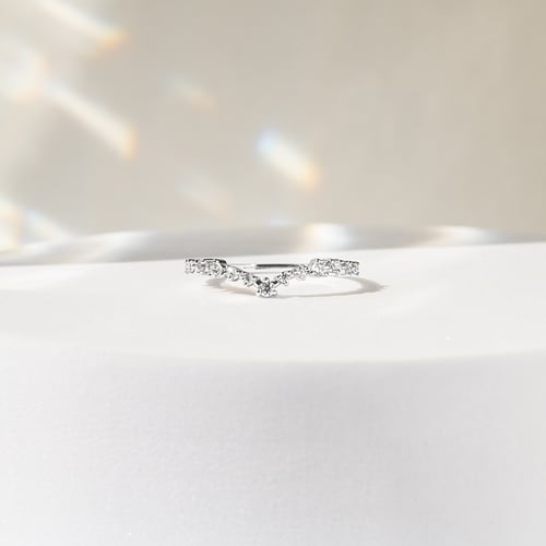 Vykrojený eternity prsten s diamanty Kenzie