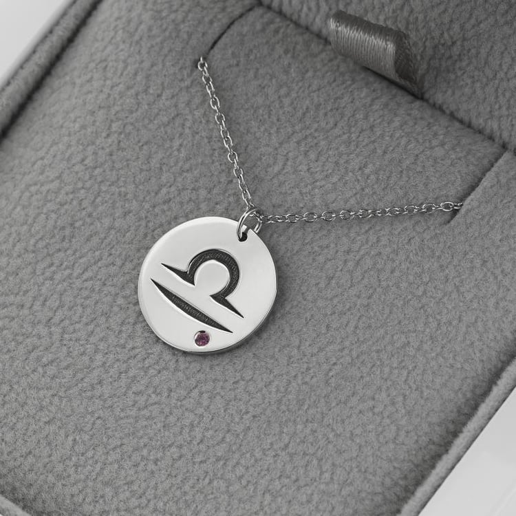 Zlatý přívěsek s turmalínem a s gravírem Váhy 47981