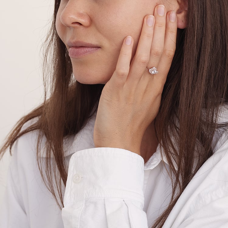 Atypický zásnubní cluster prsten s lab-grown diamanty Moore 129164