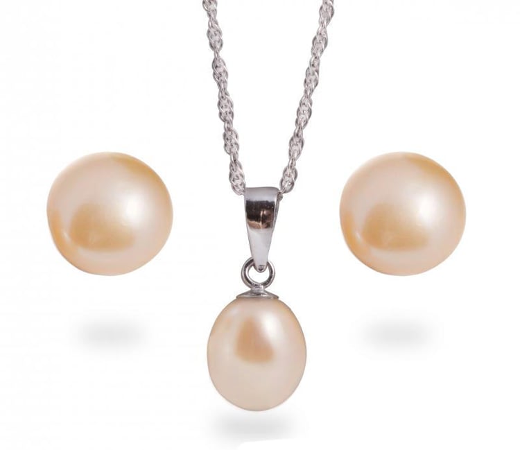 Stříbrná kolekce s broskvovými perlami