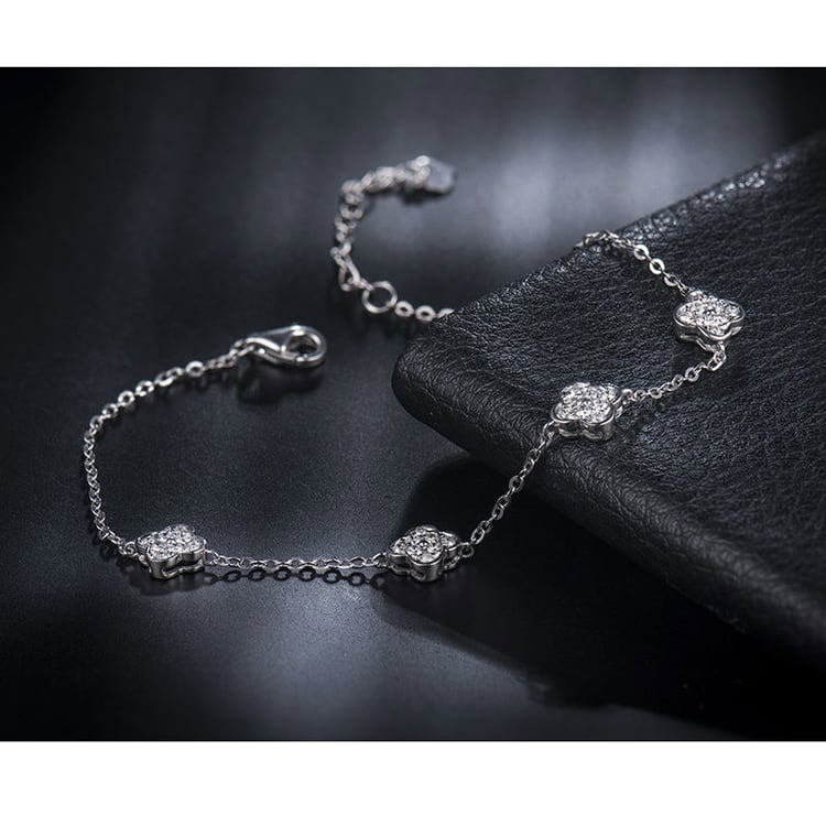 Jemný diamantový náramek 18811