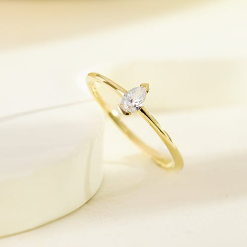 Minimalistický prsten ze zlata s pear diamantem Valentin