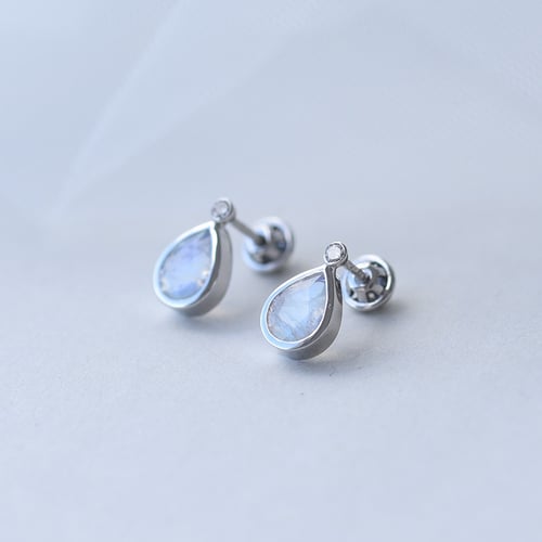Zlaté náušnice s pear měsíčními kameny a diamanty se šroubovacím zapínáním Vendie