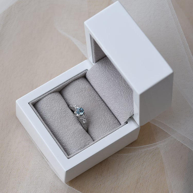 Prsten s londýnským topazem 65547