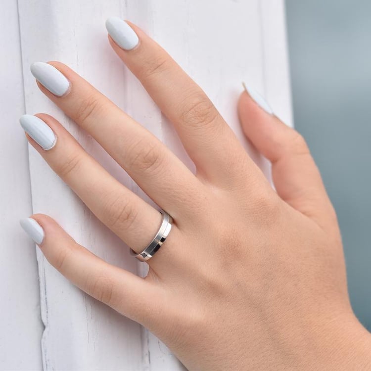 Snubní prsteny z platiny s diamanty 76420