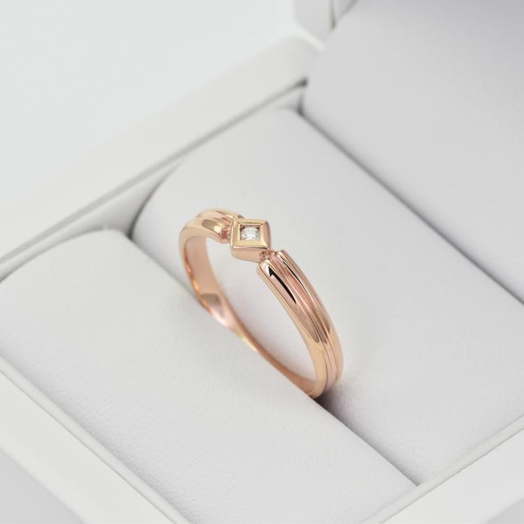 Zásnubní prsten z růžového zlata 24751