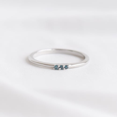 Prsten ze stříbra s modrými diamanty Nicklas