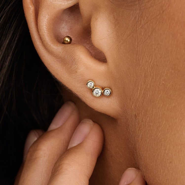 Moderní stříbrné náušnice s kulatými lab-grown diamanty Ebba 162826