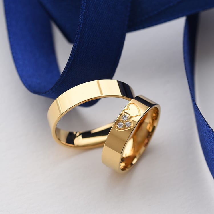 Snubní prsteny se srdcem a diamanty 76214