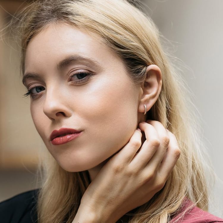 Stříbrné elegantní kruhové náušnice s lab-grown diamanty Gomati 103997