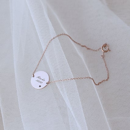 Zlatý náramek s černým diamantem a gravírem dle vaší volby Shalek