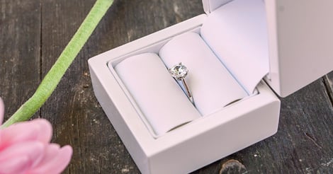 6 chyb, které děláme se zásnubními prsteny