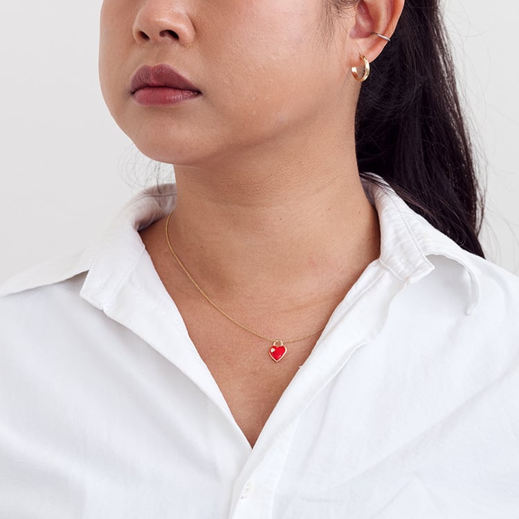 Červený keramický přívěsek ve tvaru srdce s diamantem Dafni 128503