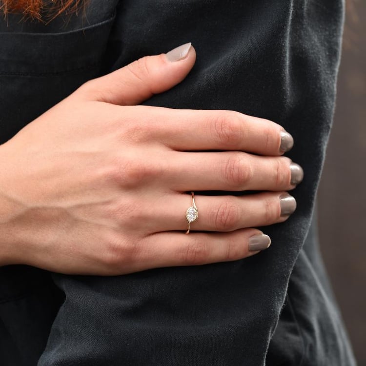 Zásnubní prsten s diamantem ze žlutého zlata 46824