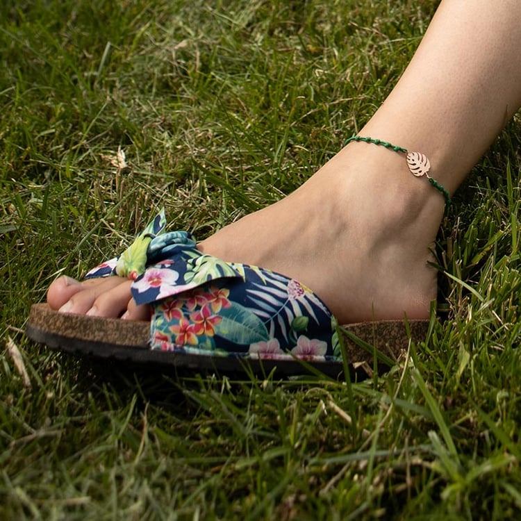 Provázkový náramek s motivem listu Monstera 108800