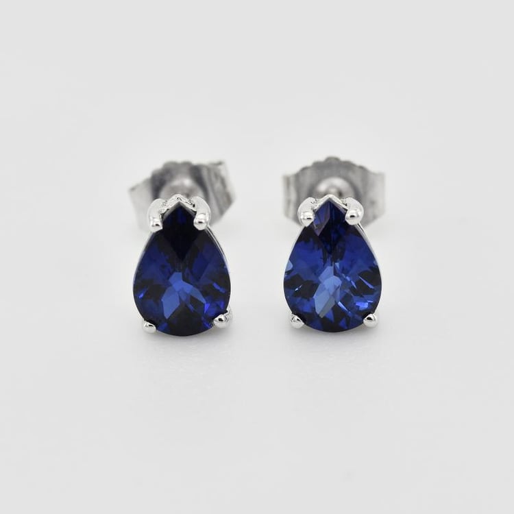Náušnice s vytvořenými safíry 24107
