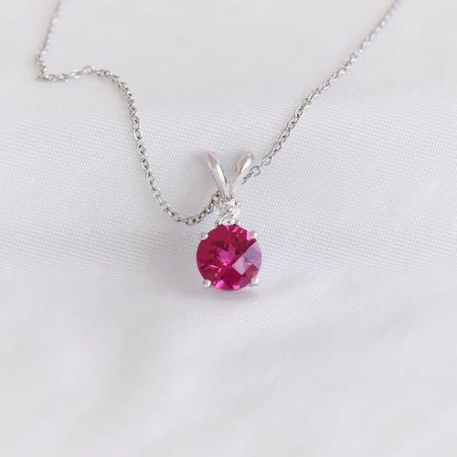 Zlatý rubínový přívěsek s diamantem Emolyna