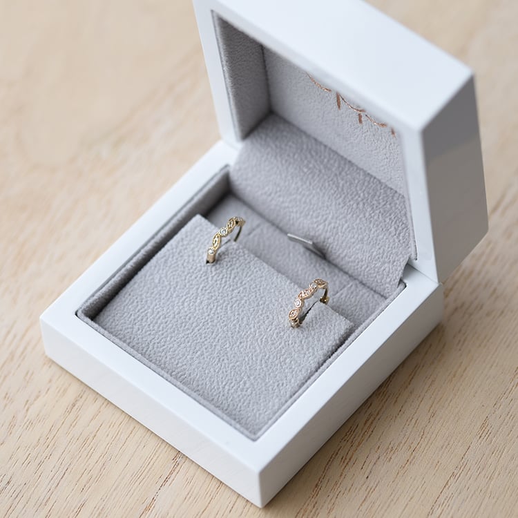 Stříbrné kruhové náušnice s lab-grown diamanty Veeti 104114