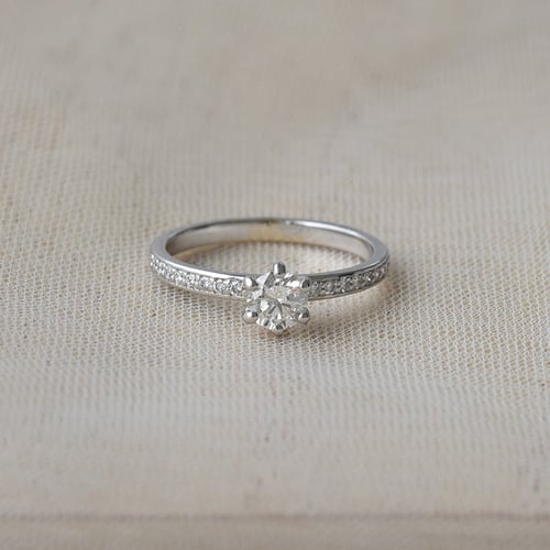 Zlatý zásnubní prsten s diamanty Vanan