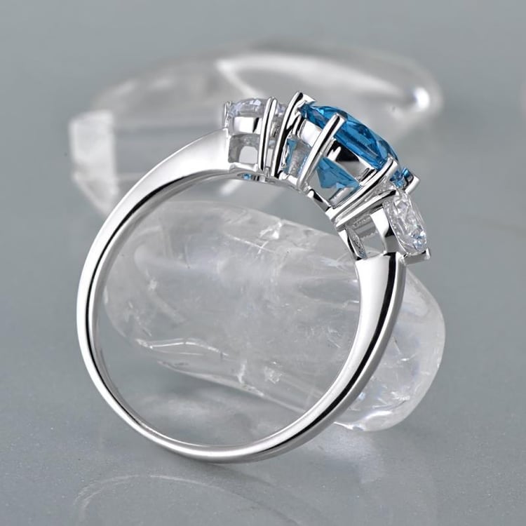 Prsten z bílého zlata 10002