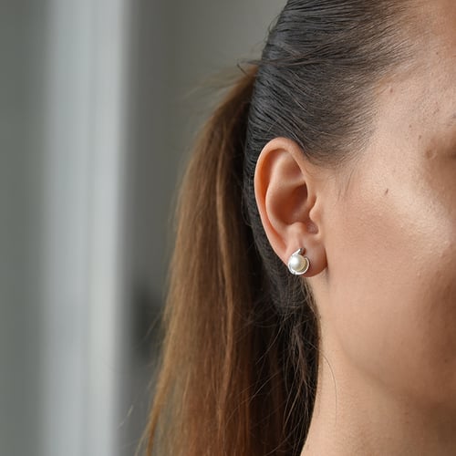 Stříbrné náušnice s perlami a zirkony Hald