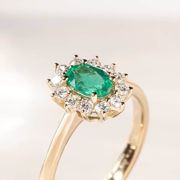 Zásnubní prsten se smaragdem a diamanty Fedel 141125