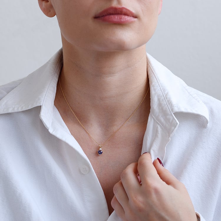 Alexandritové srdce ve zlatém přívěsku s diamantem Dorevie 133340