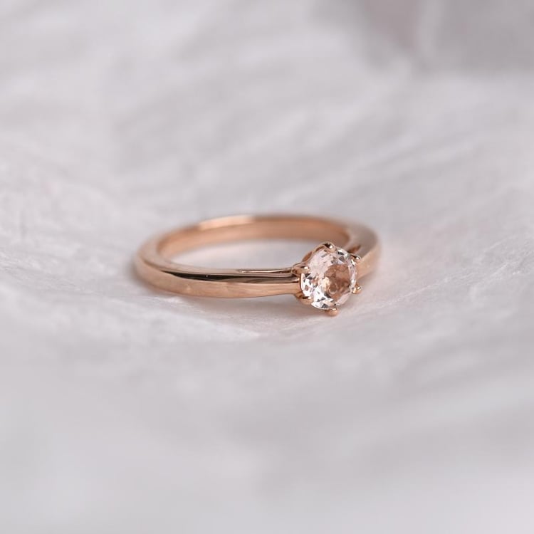 Zlatý prsten s morganitem 48676