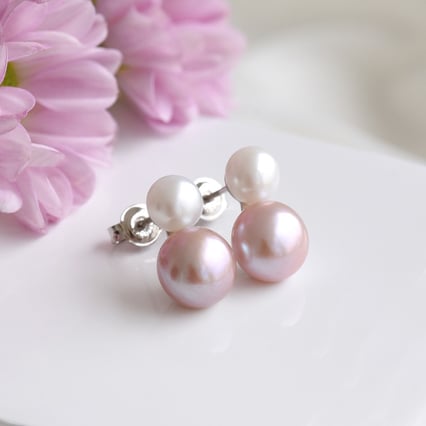 Decentní perlové náušnice Hedda