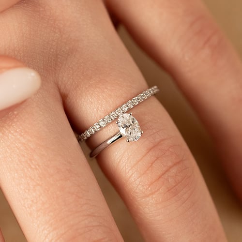 Atypický zásnubní prsten s diamanty Lori