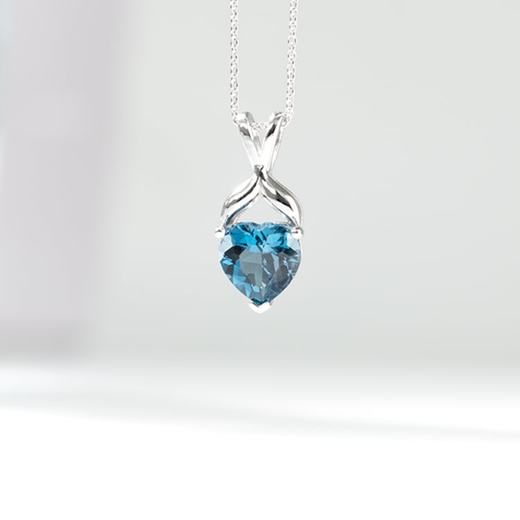 Stříbrný přívěsek se srdíčkovým topazem Tasie 130656