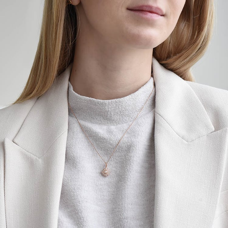 Náhrdelník plný diamantů 93446