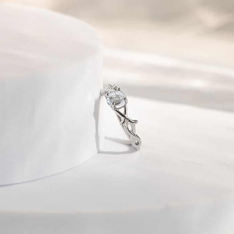 Prsten s cabochon akvamarínem a diamanty Makena 144154