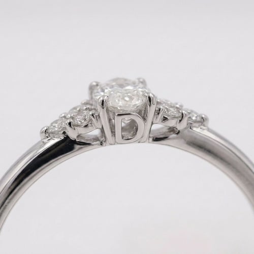 Zásnubní prsten s výběrem písmene a diamanty Sheldo
