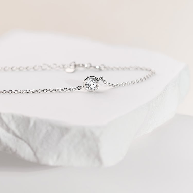 Stříbrný náramek s bílým topazem Arleth 152850