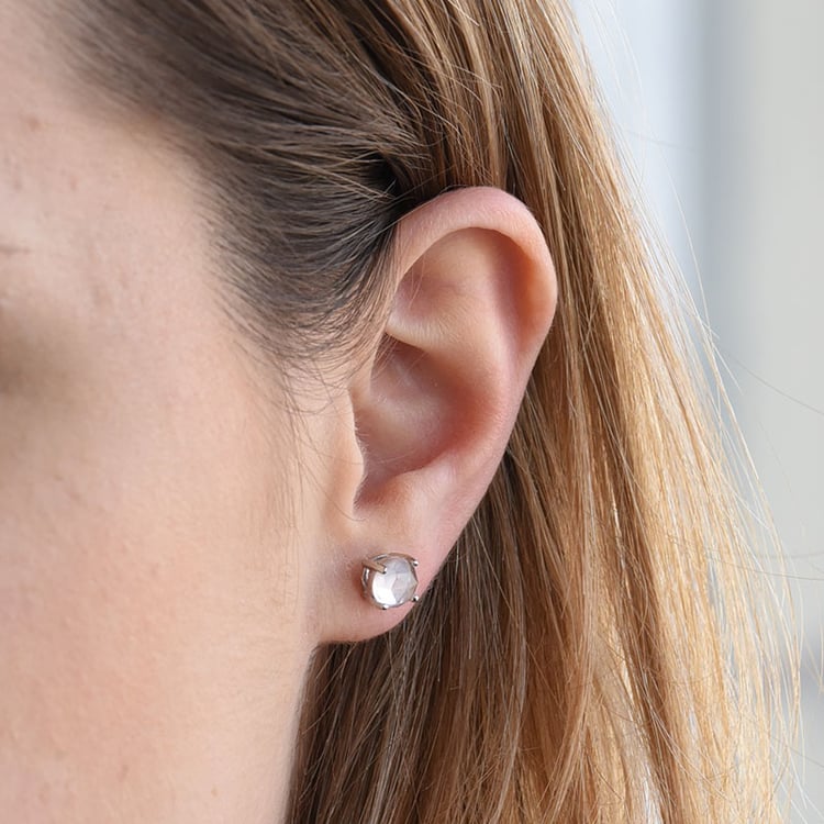 Jemné náušnice s růženíny ze zlata 79943