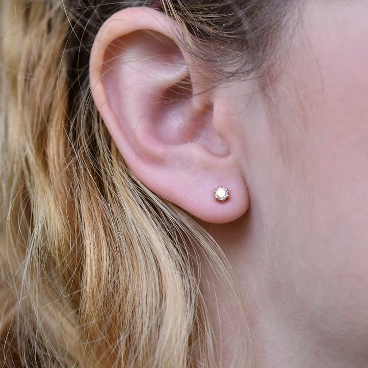 Diamantové zlaté náušnice 107194