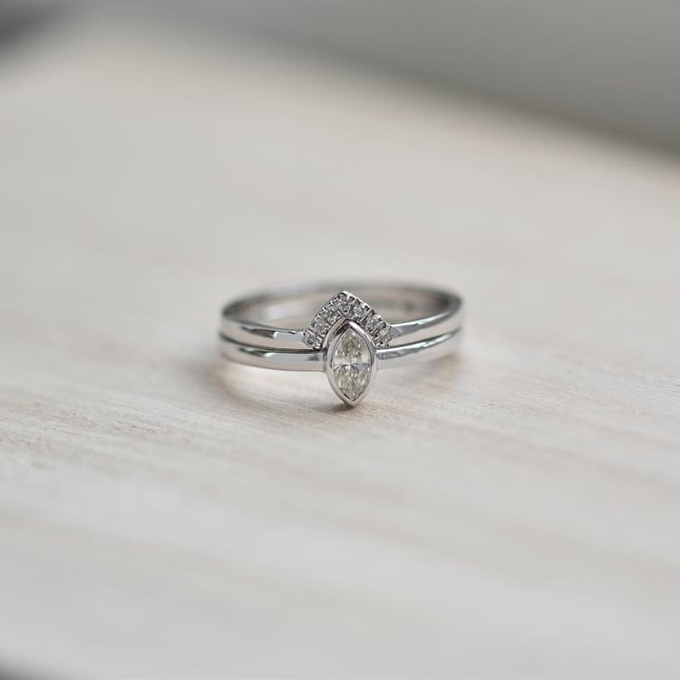 Zlatý zásnubní set prstenů 26297